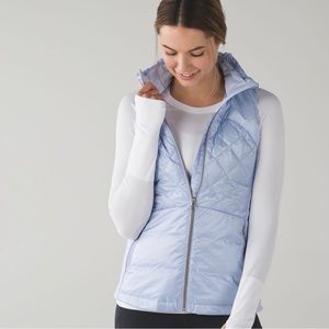 Lululemon Down For A Run Vest
Cool Breeze EUC size 6